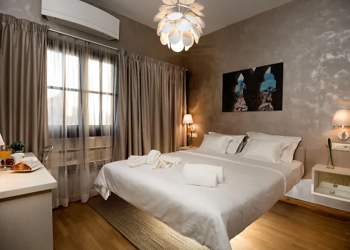 Luna 3* Трогир