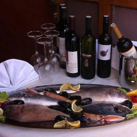 Luna 게스트하우스 3*